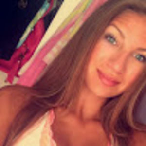 Meet your Posher, Caitlynn